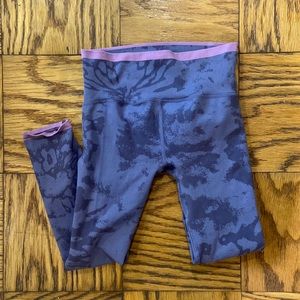 FREE PEOPLE PURPLE CAPRI TIGHTS